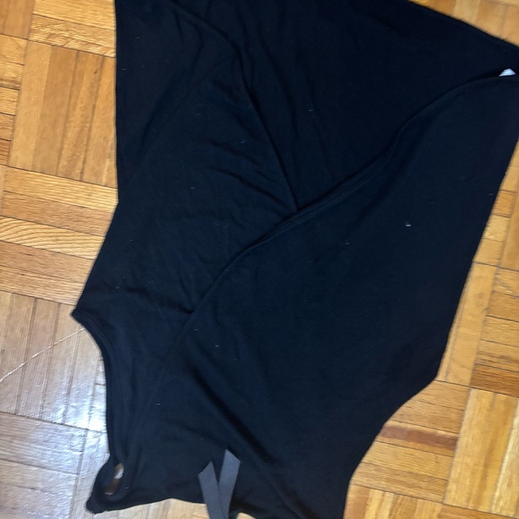 vintage tank top with split back - community - vintage Aritzia company - Picture 5 of 6